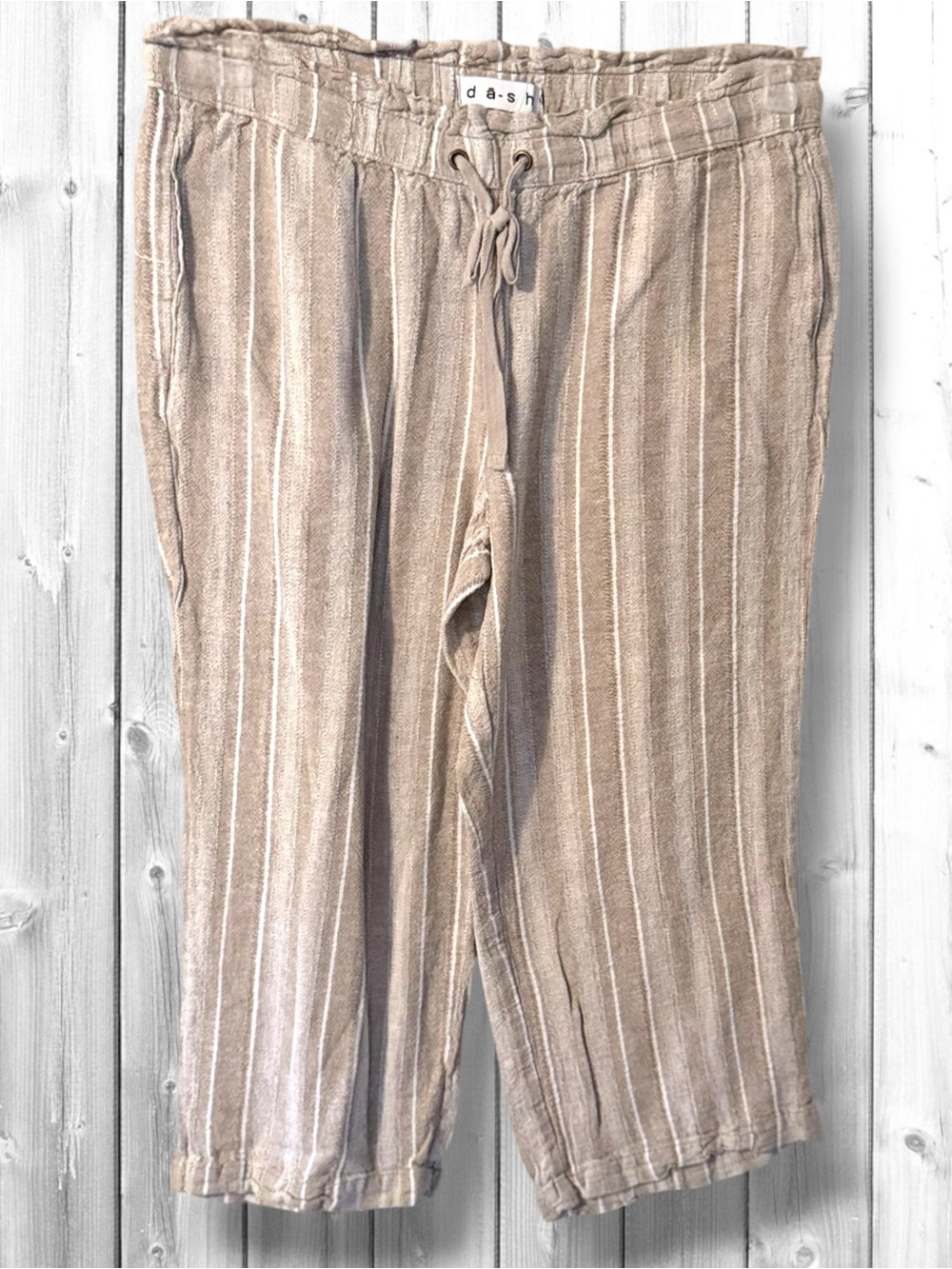🌼Dash Striped Cropped Drawstring Pants — Taupe